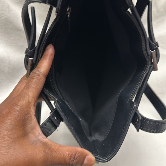 Gucci tote preloved very clean inside and out - Picture 3 of 7